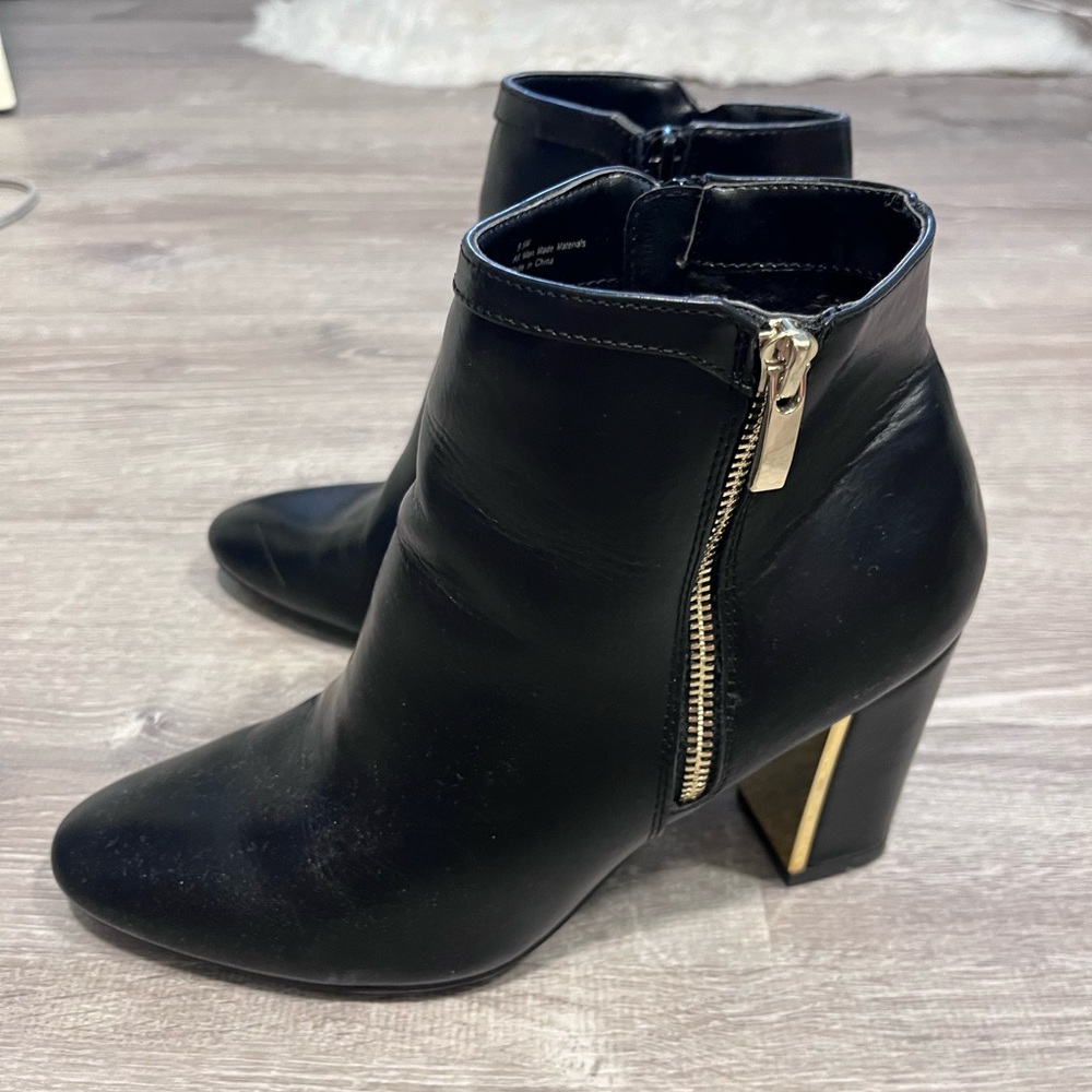 Dunion black boots 9.5 women